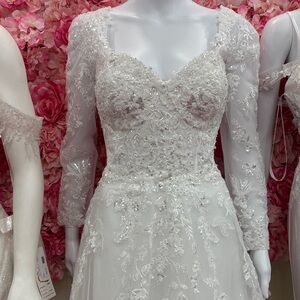 Dancing Queen White Lace Wedding Dress